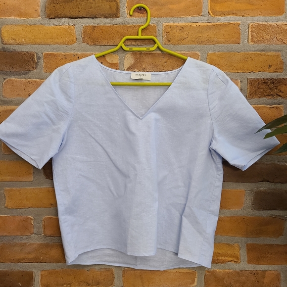 Babaton Aritzia top, size small, light blue - Picture 1 of 3
